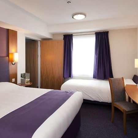 Premier Inn Rugby North - M6 Jct 1 Екстериор снимка